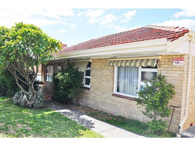 168 Carrington Street, Hilton WA 6163