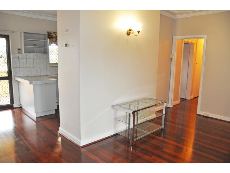 168 Carrington Street, Hilton WA 6163