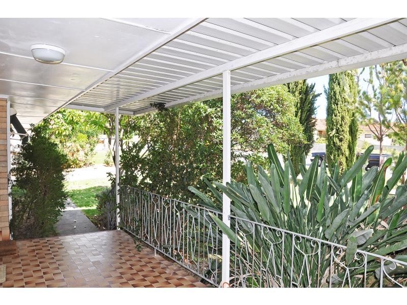 168 Carrington Street, Hilton WA 6163