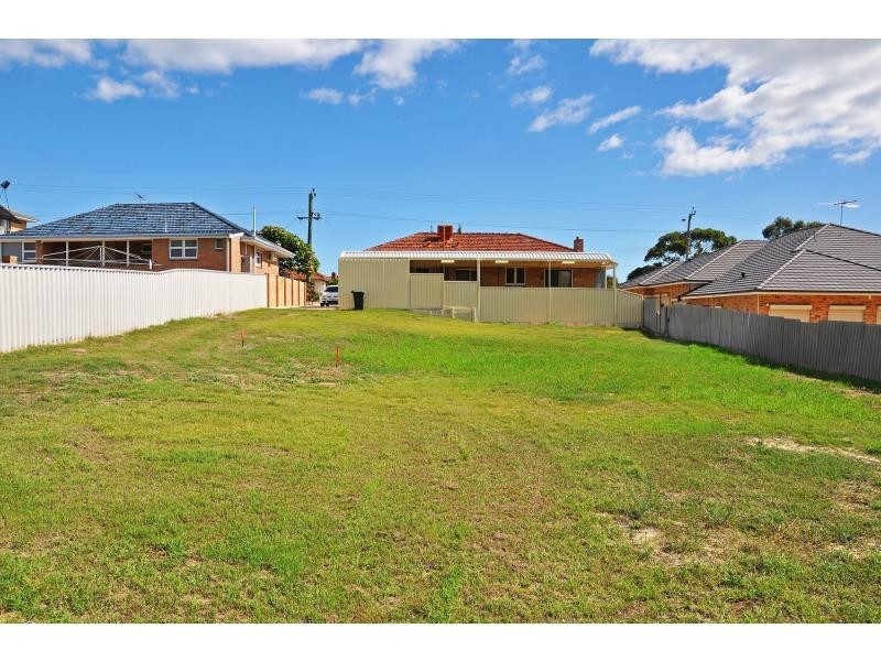 168a Carrington Street, Hilton WA 6163