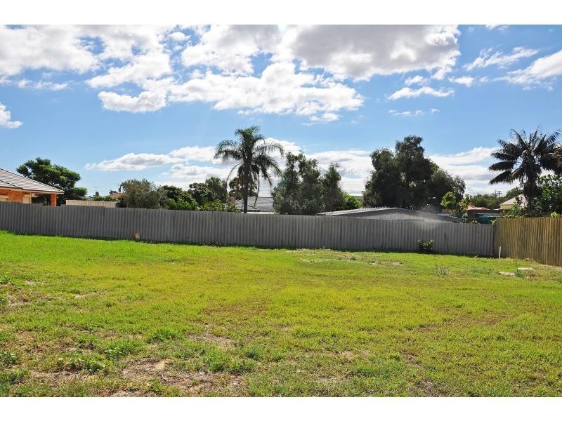 168b Carrington Street, Hilton WA 6163