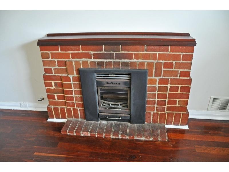 13 Darling Street, White Gum Valley WA 6162