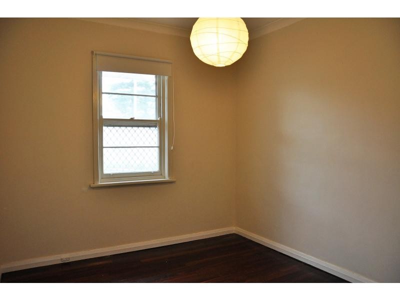 13 Darling Street, White Gum Valley WA 6162