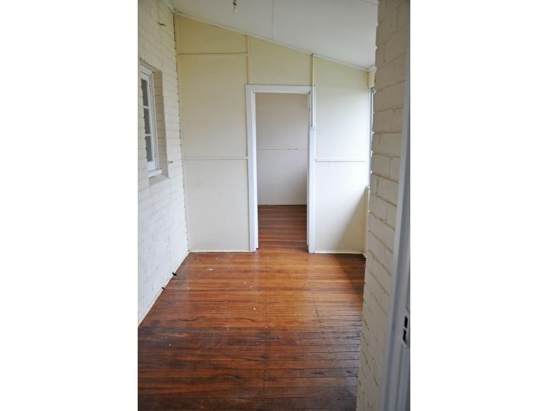 13 Darling Street, White Gum Valley WA 6162