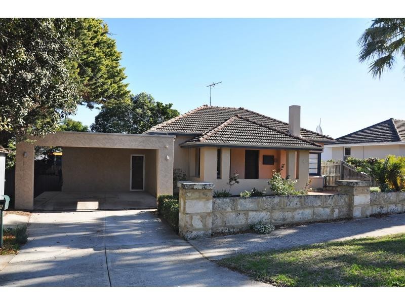 15 Darling Street, White Gum Valley WA 6162