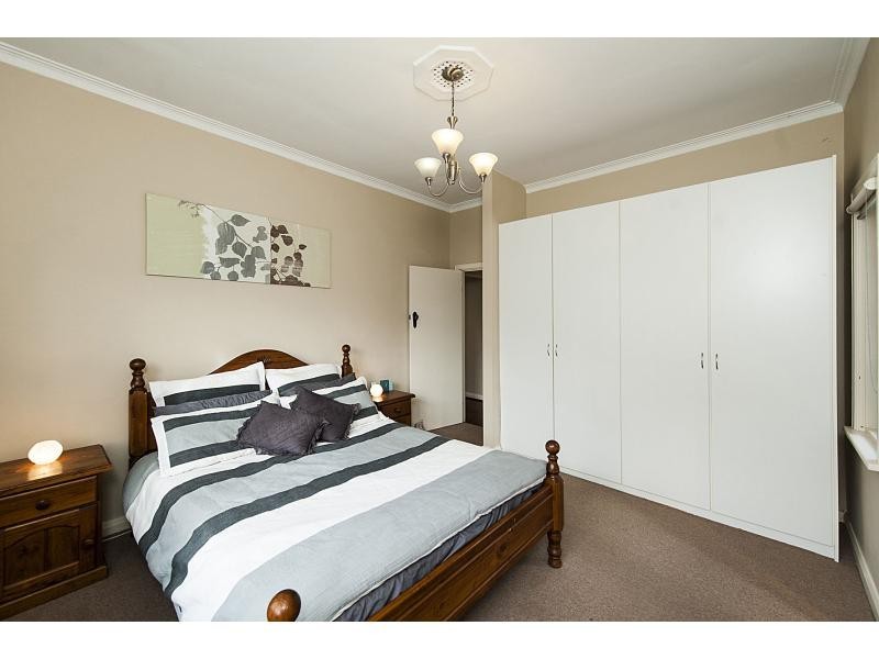 15 Darling Street, White Gum Valley WA 6162