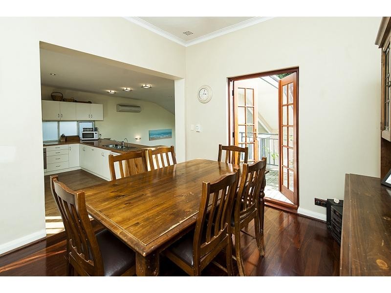 15 Darling Street, White Gum Valley WA 6162