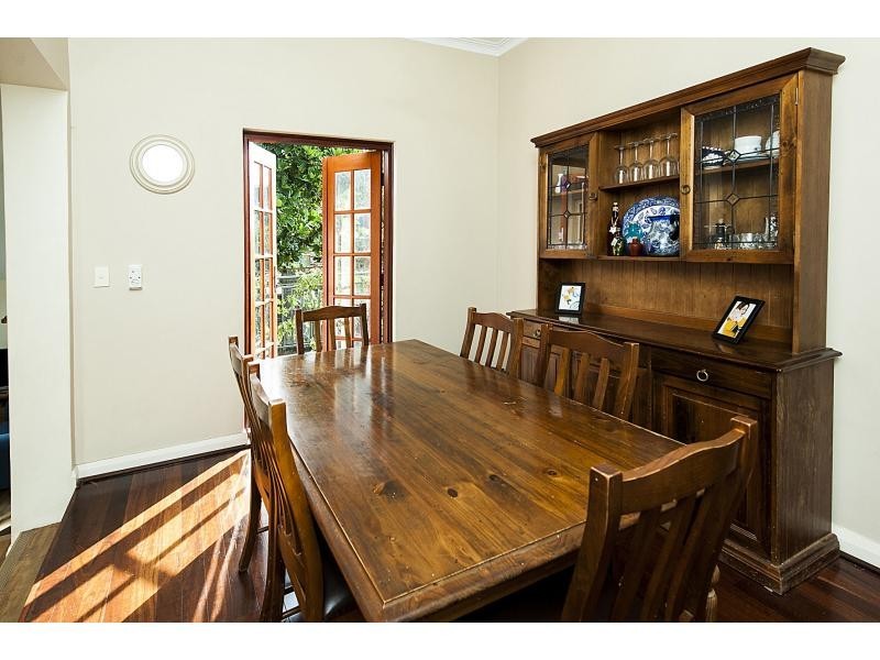 15 Darling Street, White Gum Valley WA 6162