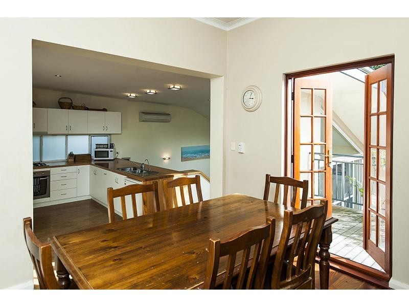 15 Darling Street, White Gum Valley WA 6162