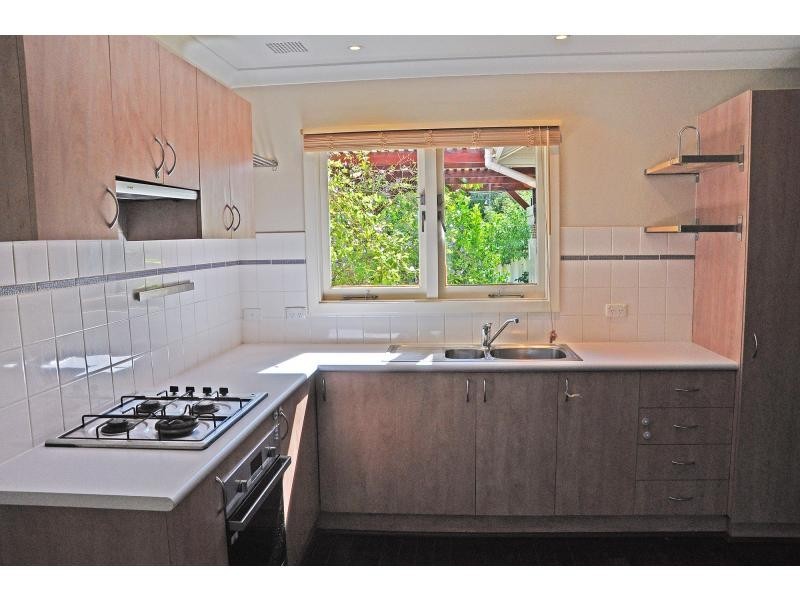 80B Counsel Road, Coolbellup WA 6163