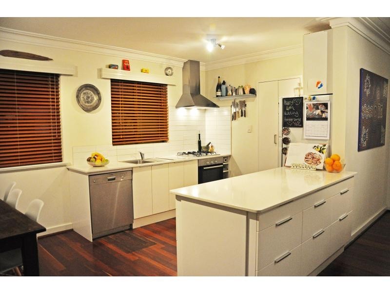 153 Hope Street, White Gum Valley WA 6162