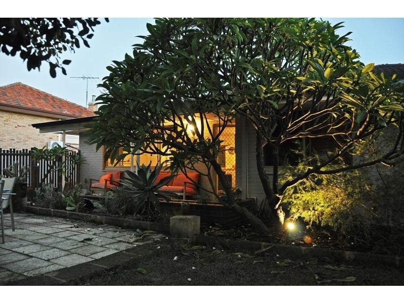 153 Hope Street, White Gum Valley WA 6162