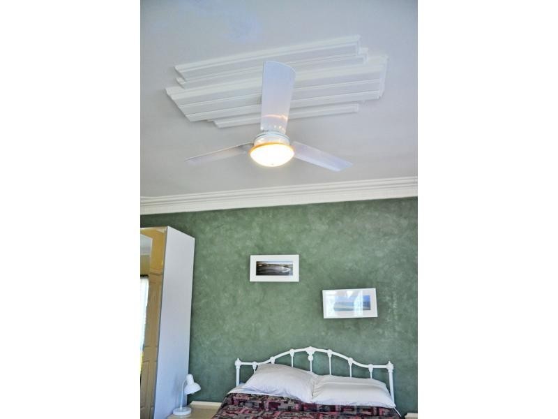 18 Elizabeth Street, White Gum Valley WA 6162