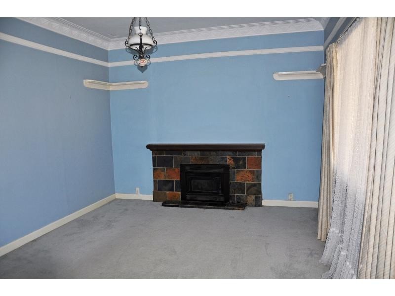 12 Montgomery Street, Beaconsfield WA 6162