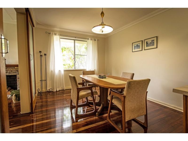 111 Hope Street, White Gum Valley WA 6162