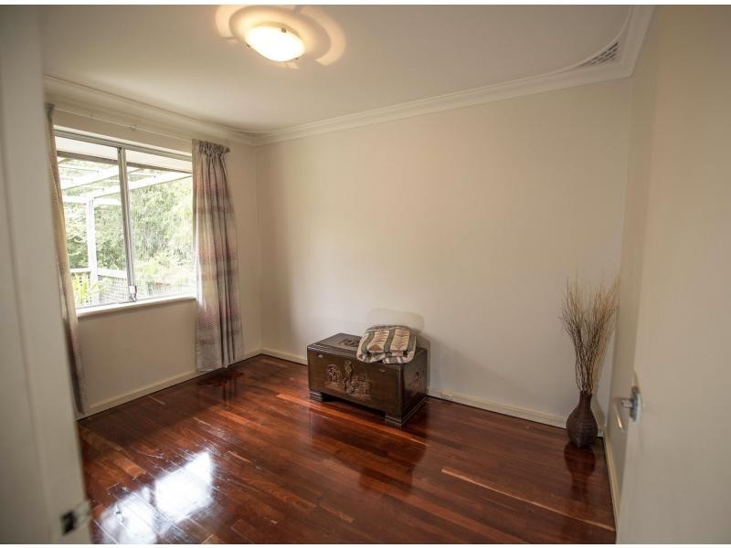 111 Hope Street, White Gum Valley WA 6162