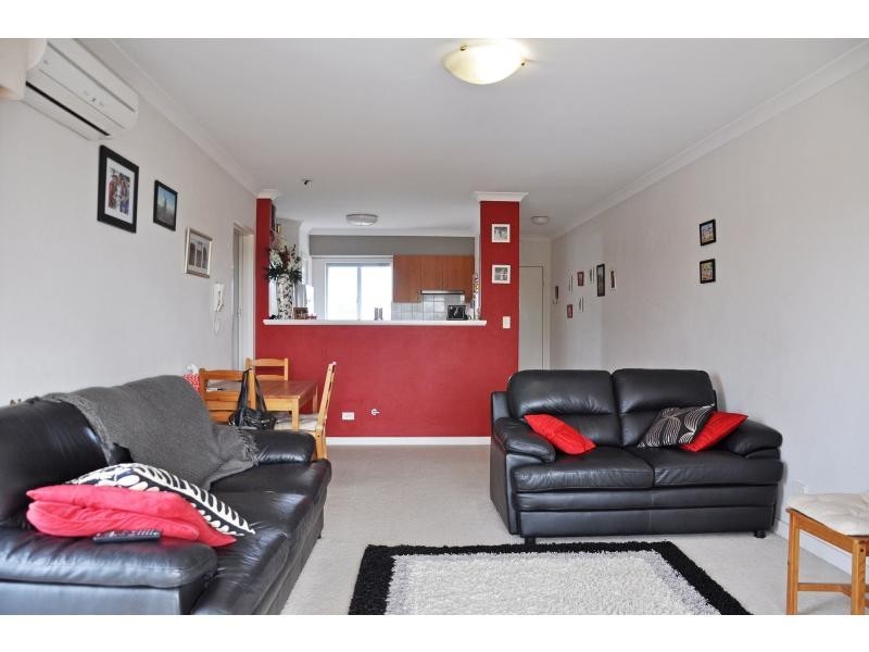 13/15 Friar John Way, Coolbellup WA 6163