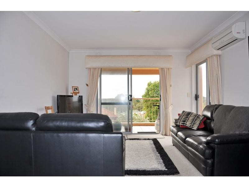 13/15 Friar John Way, Coolbellup WA 6163