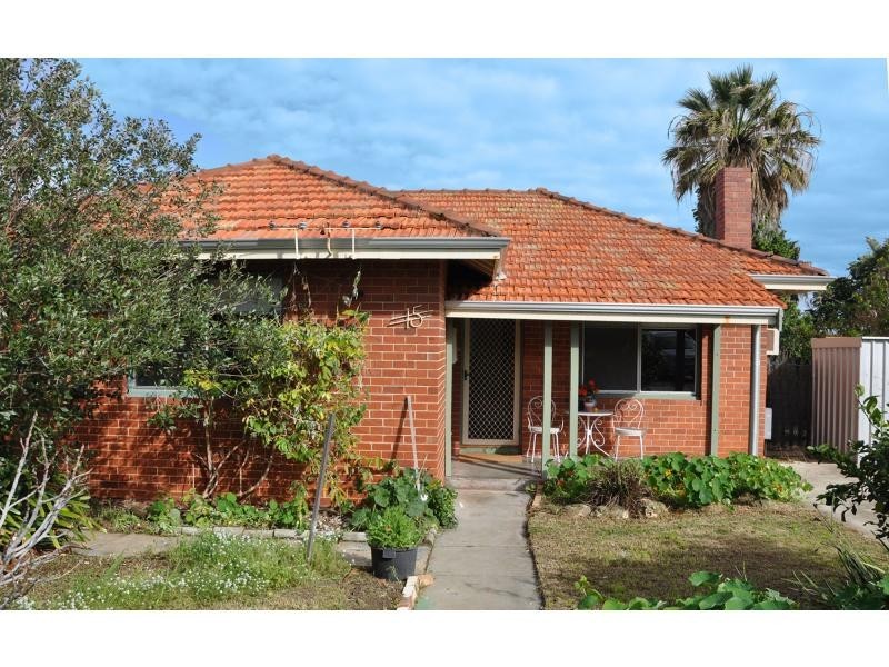 15 Greenslade Street, Hamilton Hill WA 6163