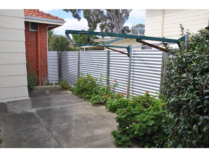 15 Greenslade Street, Hamilton Hill WA 6163