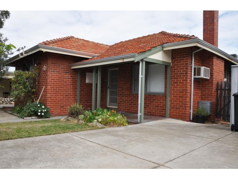 15 Greenslade Street, Hamilton Hill WA 6163