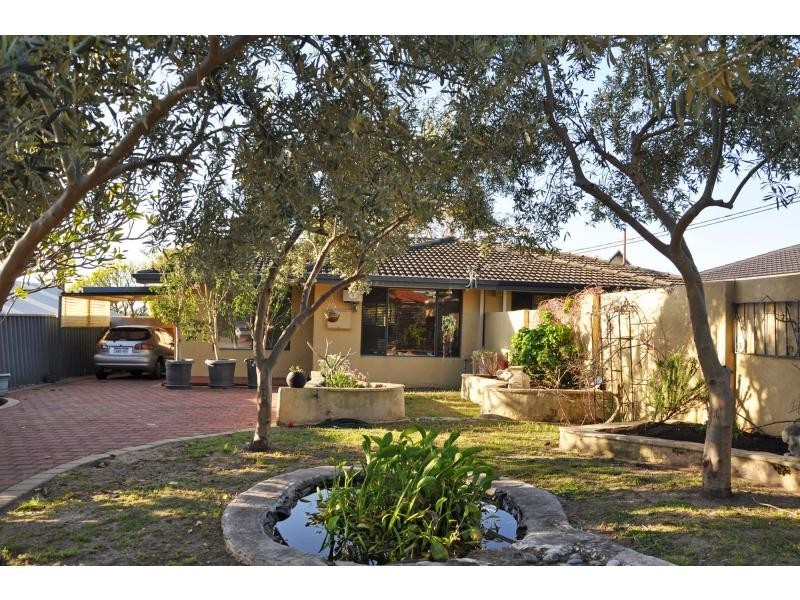 16a McGregor Road, Palmyra WA 6157