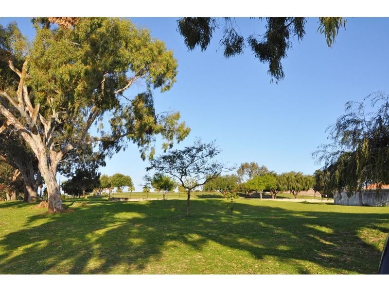 16a McGregor Road, Palmyra WA 6157