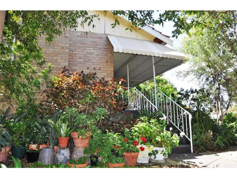 24 Ethelwyn Street, Hilton WA 6163