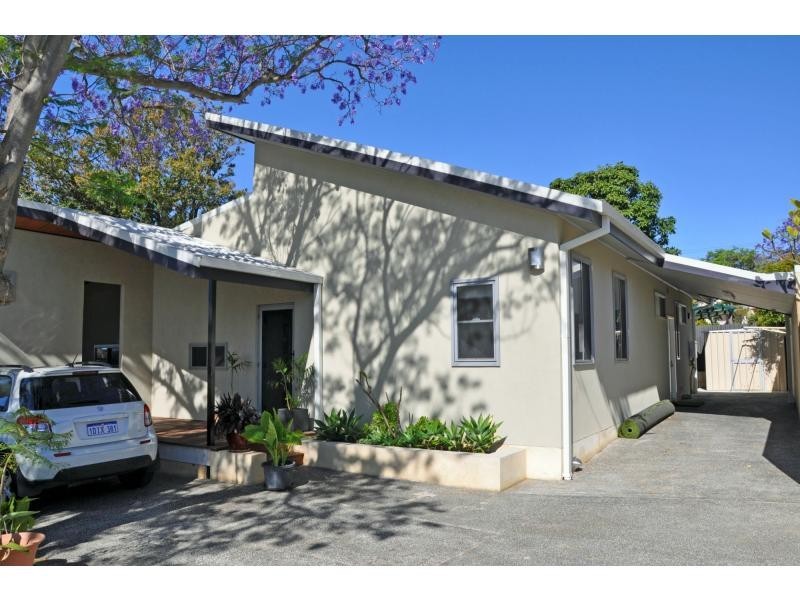 10A Holmes Place, Hilton WA 6163