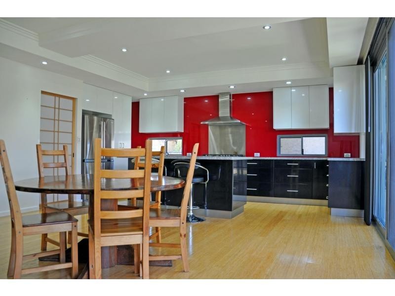 10A Holmes Place, Hilton WA 6163