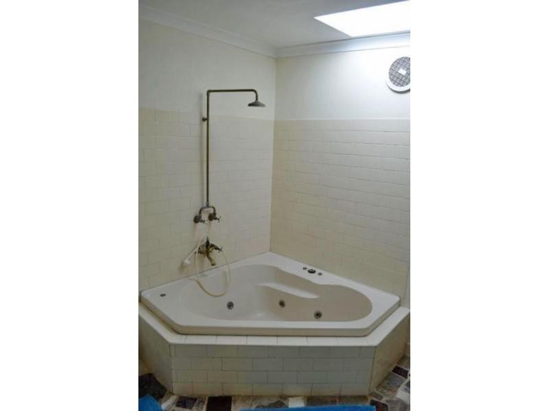 215 South Street, Beaconsfield WA 6162