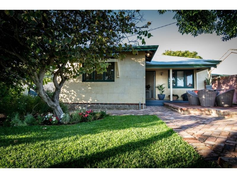 204 Healy Road, Hamilton Hill WA 6163