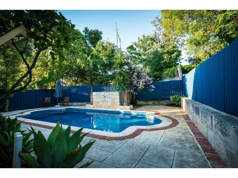 204 Healy Road, Hamilton Hill WA 6163