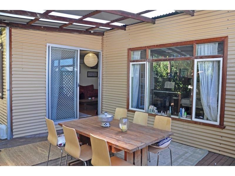 137 Healy Road, Hamilton Hill WA 6163