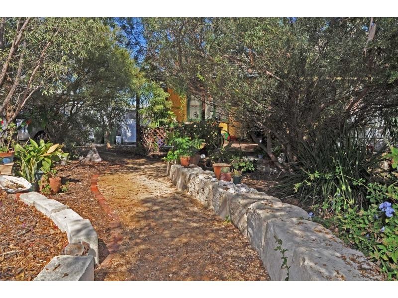 137 Healy Road, Hamilton Hill WA 6163