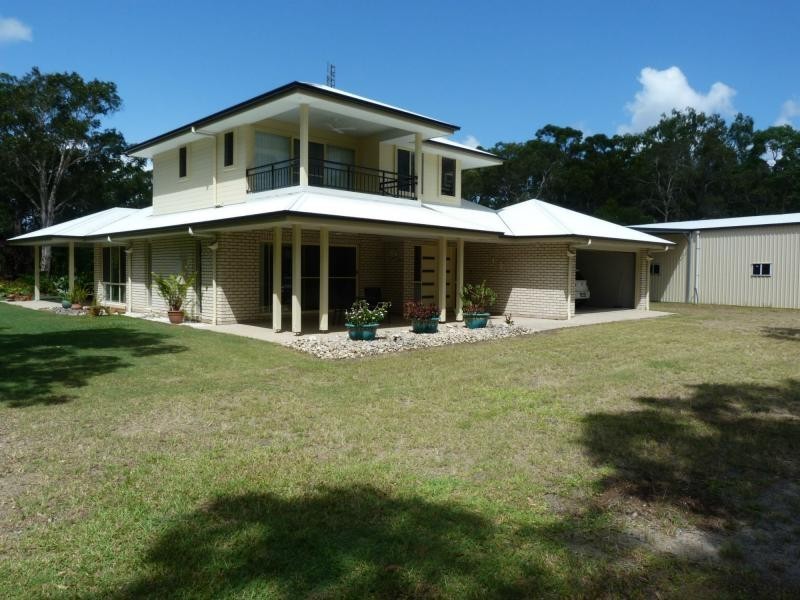 232 Lake Cooroibah Road, Cooroibah QLD 4565