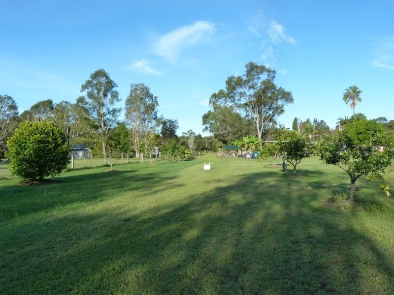 25 Jirrima Crescent, Cooroibah QLD 4565
