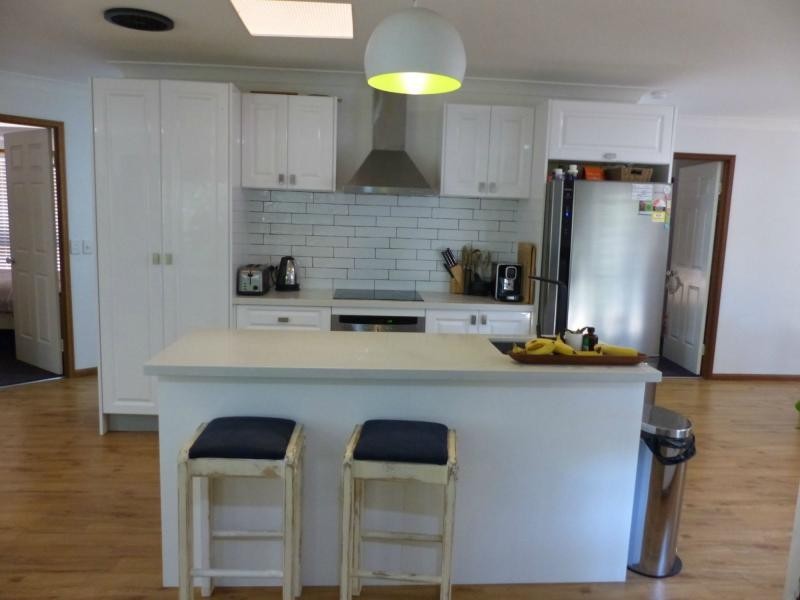 37 Pines Avenue, Cooroibah QLD 4565