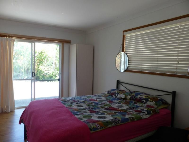 37 Pines Avenue, Cooroibah QLD 4565