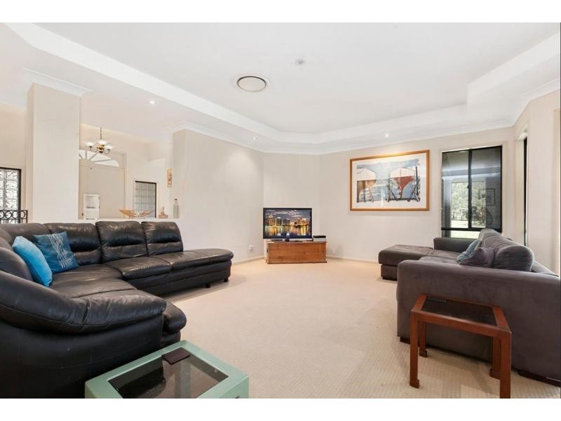 7 Murchison Lane, Cooroibah QLD 4565