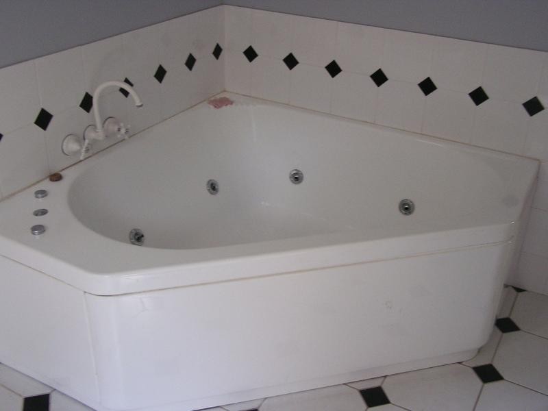 37 Pines Avenue, Cooroibah QLD 4565