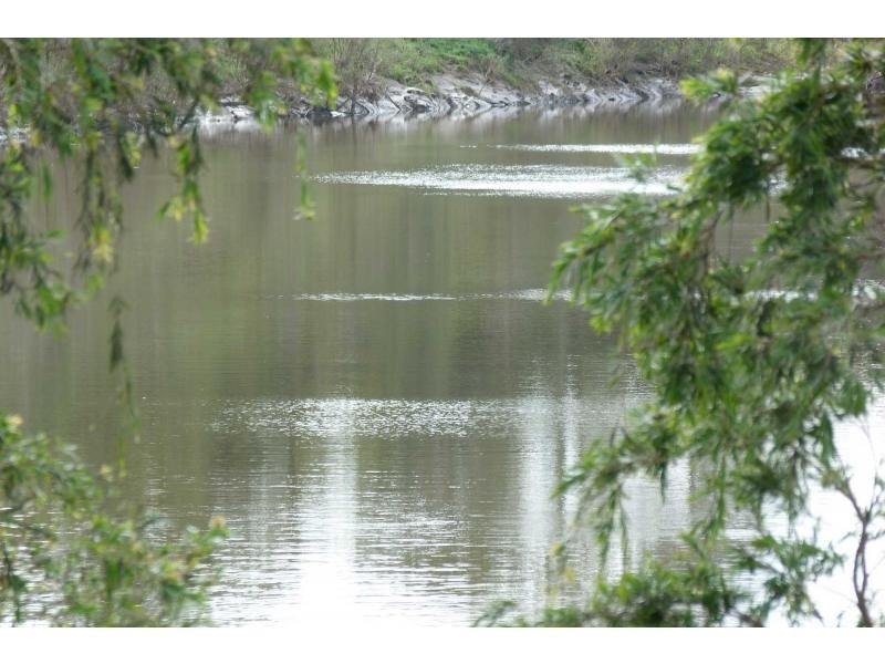 Bells Bridge QLD 4570