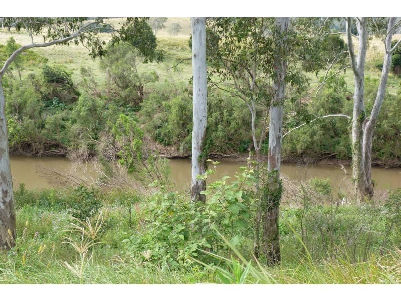 Bells Bridge QLD 4570