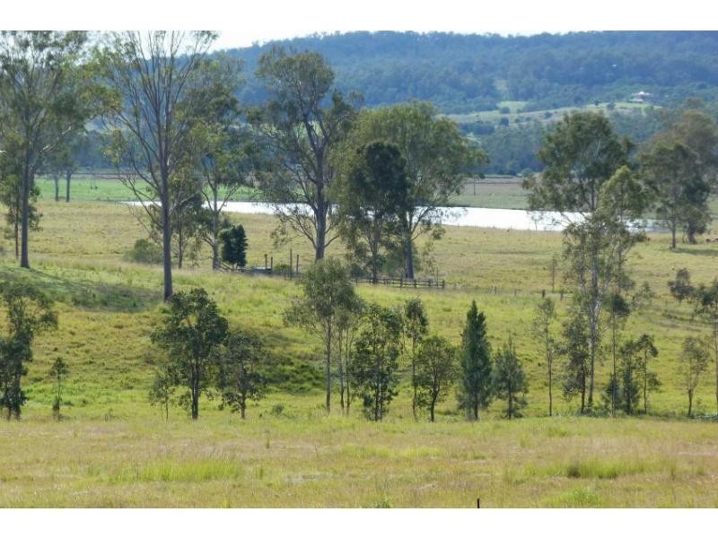 Bells Bridge QLD 4570