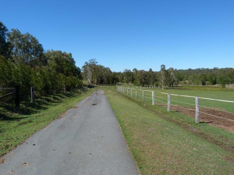 3 Yatama Crescent, Cooroibah QLD 4565