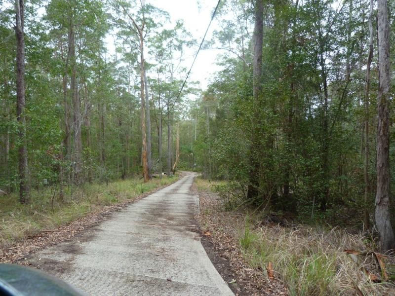 26 Little Springs Lane, Lake Macdonald QLD 4563