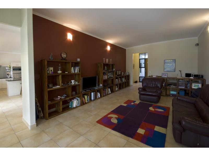 5 Lakeside Drive, Weyba Downs QLD 4562