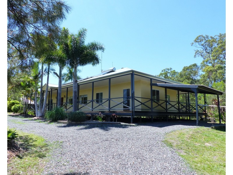 68 Glenridge Dr, Cooroibah QLD 4565