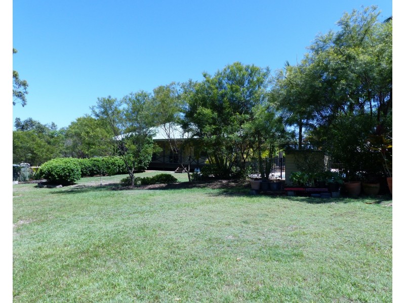 68 Glenridge Dr, Cooroibah QLD 4565
