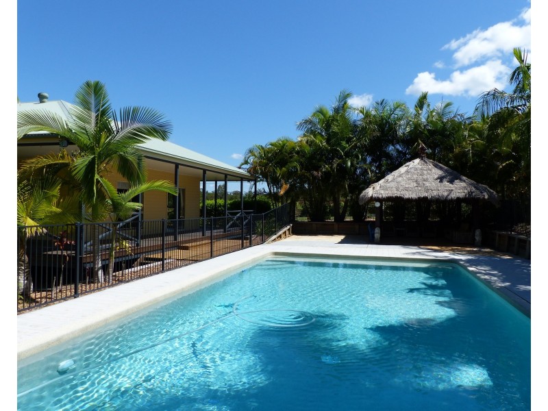 68 Glenridge Dr, Cooroibah QLD 4565